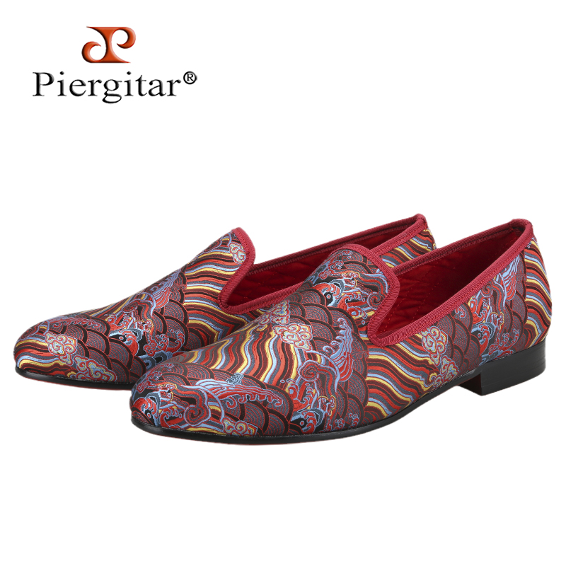 Men Shoes On Cloud - Piergitar จีนแบบดั้งเดิมมงคล Cloud รูปแบบ Jacquard ผ้าไหมผู้ชายสําหรับงานปาร์ตี้