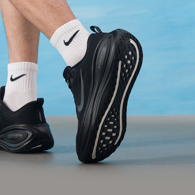 ไนกี้รองเท้าผู้ชายโวเมโร พลัสร - Men'S Shoes Nike Black บทวิจารณ์และราคา