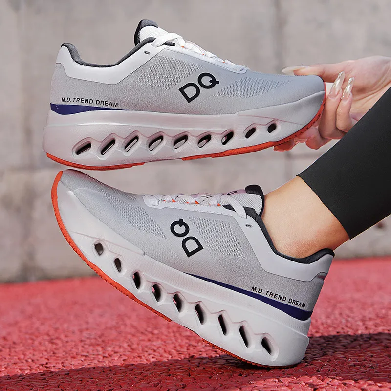 รองเท้าผู้ชายผู้หญิงใส่สบาย รอ - Men Shoes On Cloud บทวิจารณ์และราคา